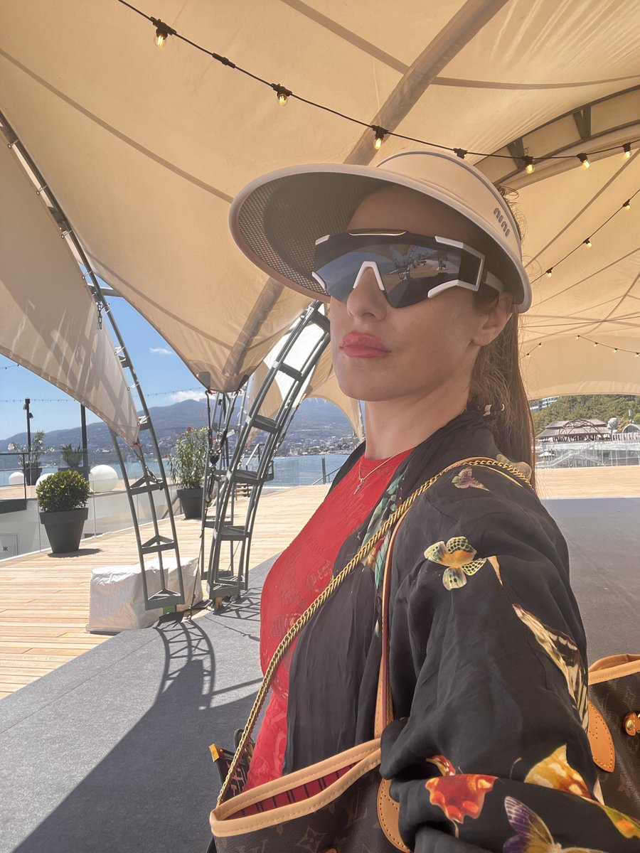 StickyFingers.exe tweet media