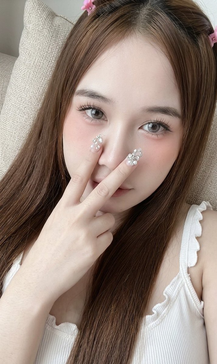 06 🙂‍↔️ tweet media