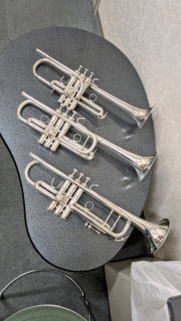 tkm9489's tweet photo. 秋篠音楽堂さんでのロビーコンサート頑張りました🎺
ありがとうございましたm(_ _)m
葛切りを堪能して帰ってきました😋美味しかったです✌ https://t.co/seE62eZRR0