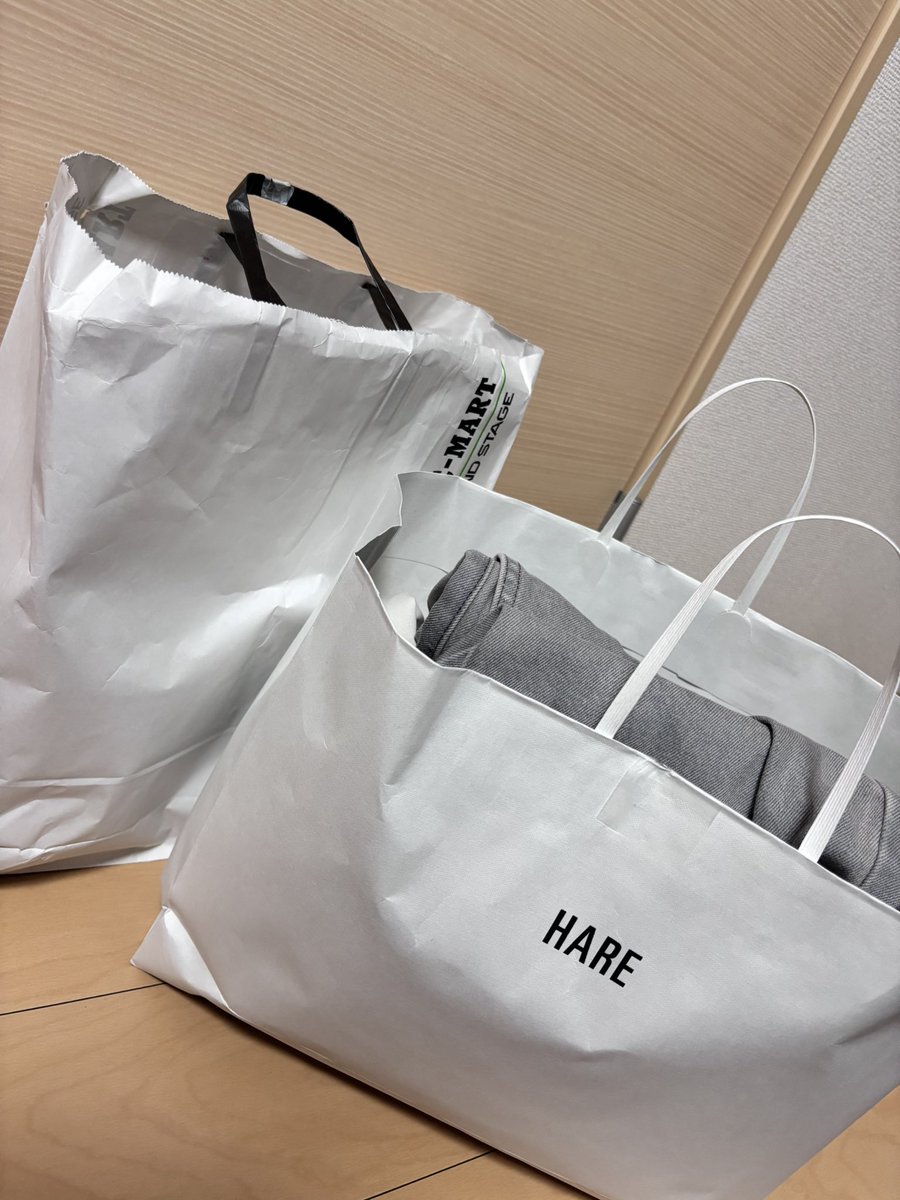 帰り際、半年に1回の爆買いカマシてきた！！
やっぱHAREはええね！