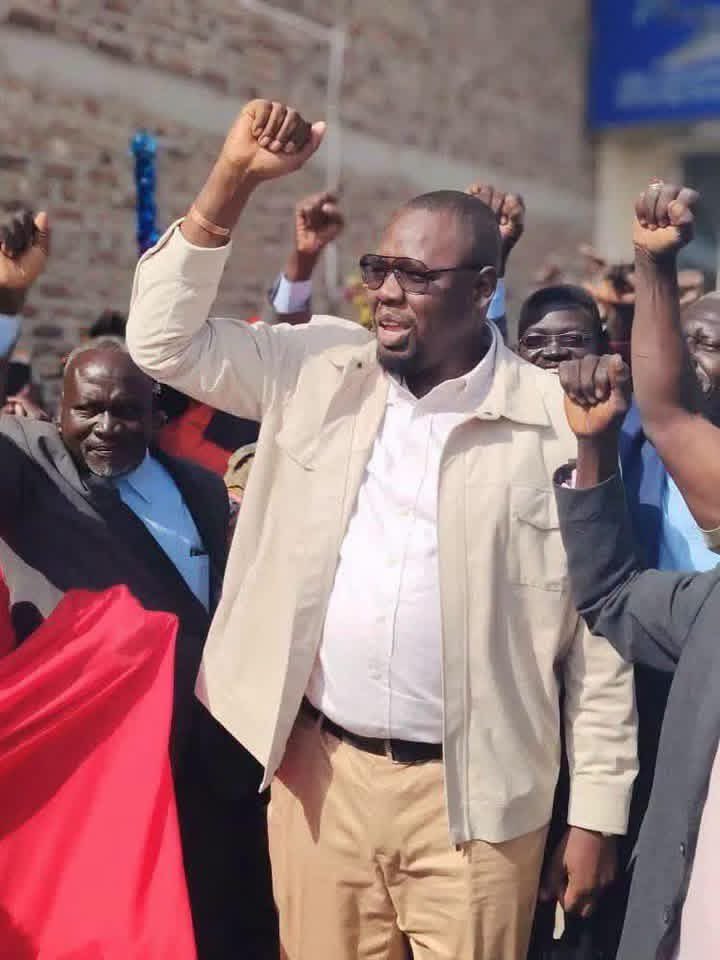 عزه ايره tweet media