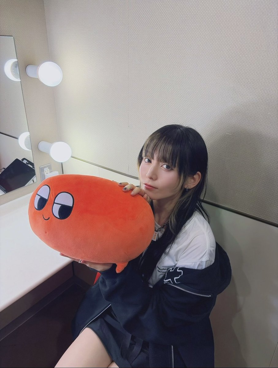 ナナヲアカリ tweet media