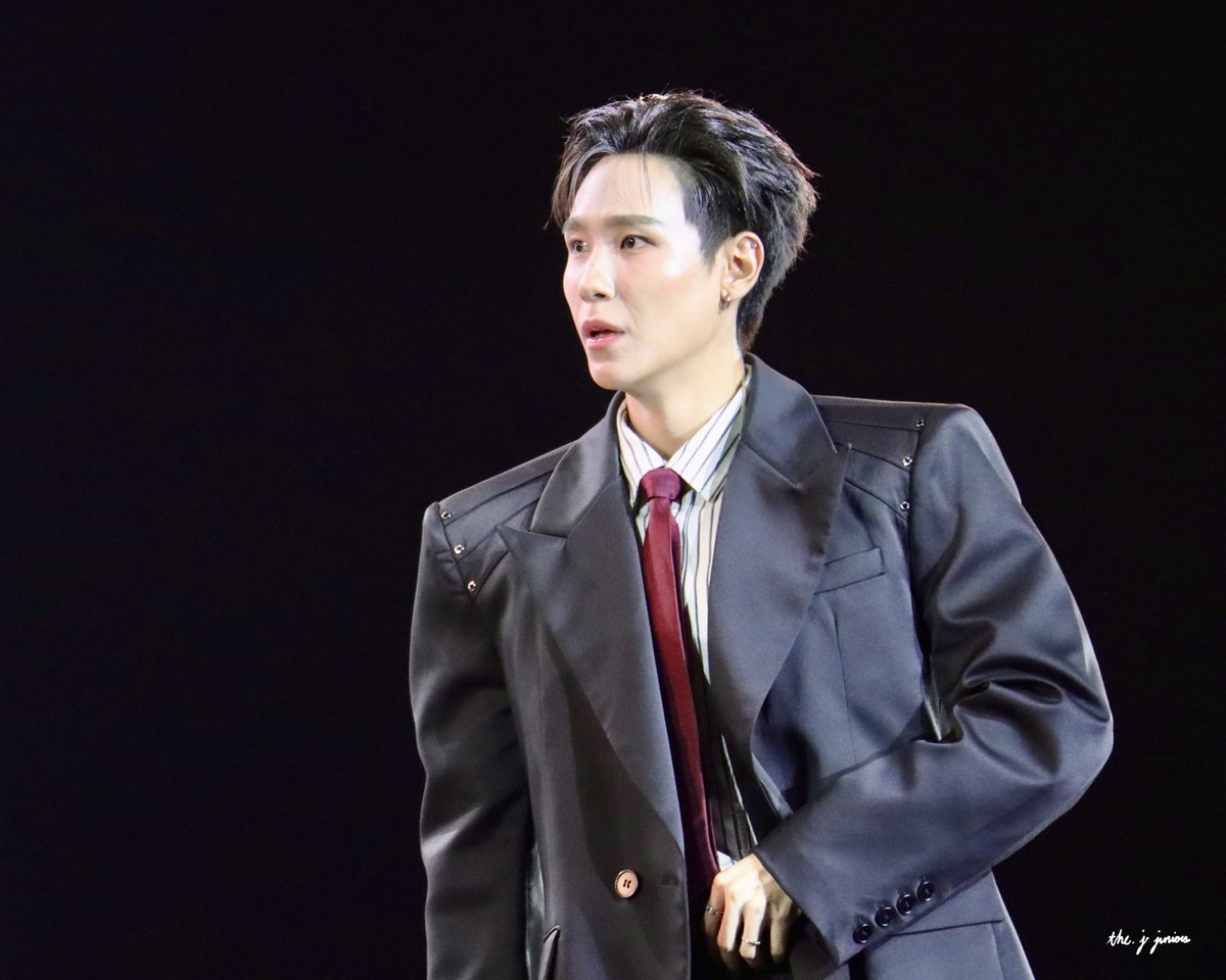 Thej_Juniors's tweet image. เท่มากครับพี่ชาย ลุคนี้โซจึ้งมาก ๆ 10 10 10 ไปเลยครับ

#MyRomanceScammerFinalEP
#Junniorrs @jnnrrs