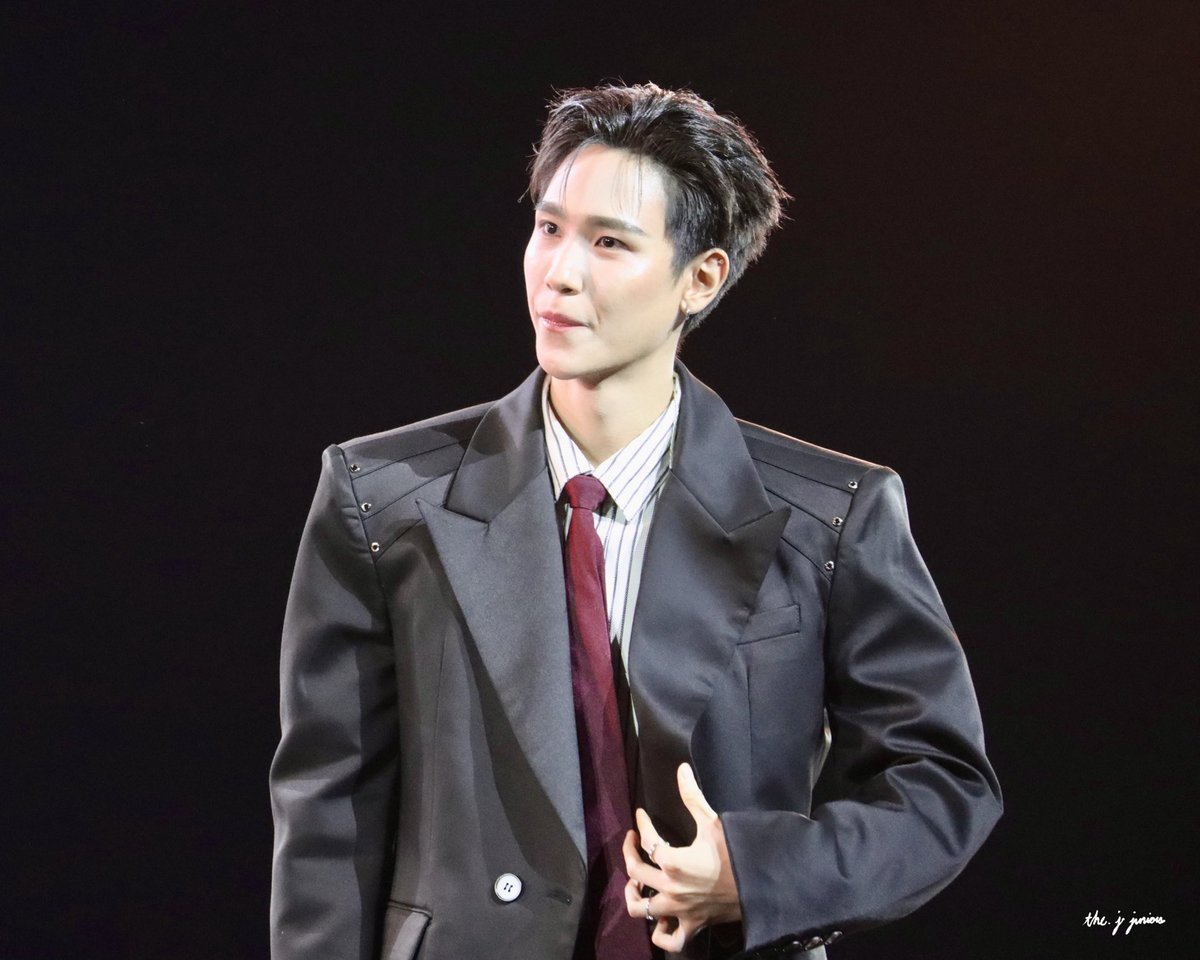 Thej_Juniors's tweet image. เท่มากครับพี่ชาย ลุคนี้โซจึ้งมาก ๆ 10 10 10 ไปเลยครับ

#MyRomanceScammerFinalEP
#Junniorrs @jnnrrs