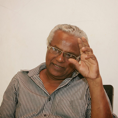 vikalpavoices's tweet image. ලේඛක දීපචෙල්වන්ගේ පොත් රේගුව විසින් රදවා තබා ගැනීම:

තිස් අවුරුදු යුද්ධය යනු 'ජනවාර්ගික අනවබෝධයක්' - ප්‍රවීණ ලේඛක ජයතිලක කම්මැල්ලවීර කියයි! 

ඔබ පිළිගන්නවාද?
#srilanka #FOE #EndOftheWar