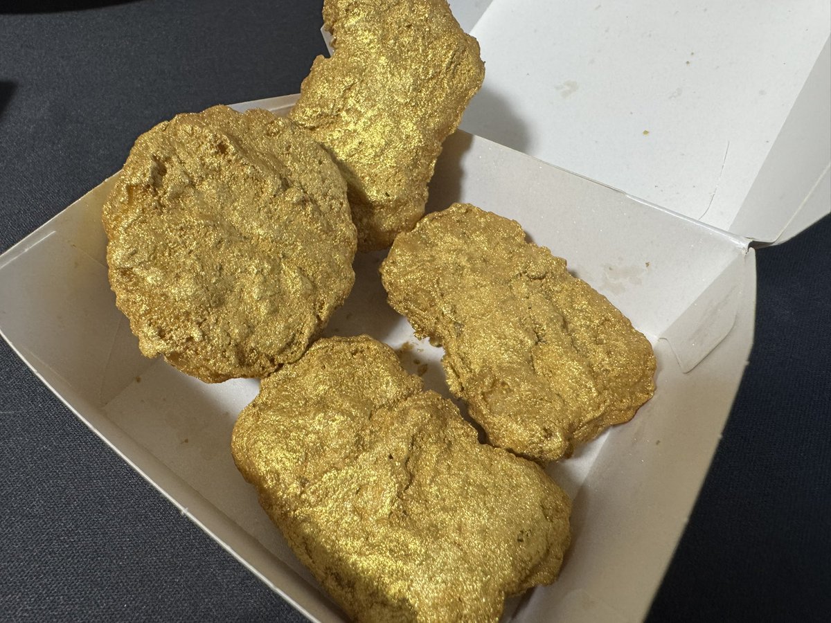 リーヘー tweet media