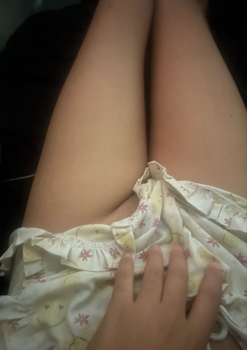 ง่วงนอน tweet media