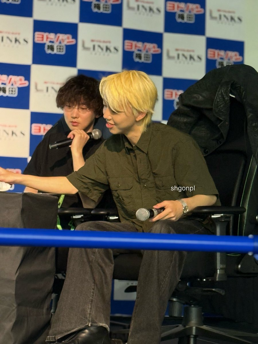 つきね tweet media