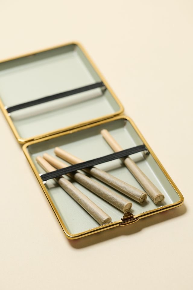 The_Akademy1's tweet image. /// FOUR TWENTY ///
#420 #soweto #worldwide 

Cannabis culture did not begin in California. It grew in backyards, in garages, in the quiet rituals of people who understood the sacred before it became a trend. #julius