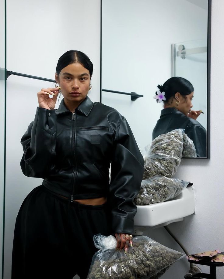 The_Akademy1's tweet image. /// FOUR TWENTY ///
#420 #soweto #worldwide 

Cannabis culture did not begin in California. It grew in backyards, in garages, in the quiet rituals of people who understood the sacred before it became a trend. #julius