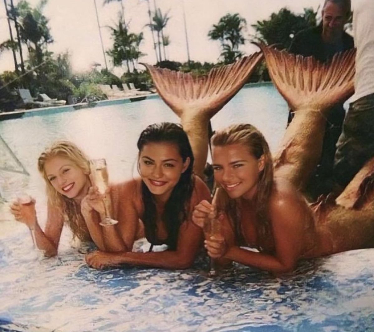 behind the scenes of 'H2O: just add water'