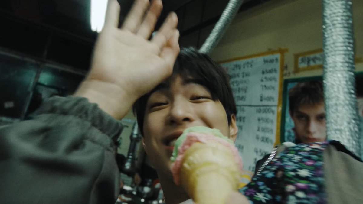 asha ✮ tweet media