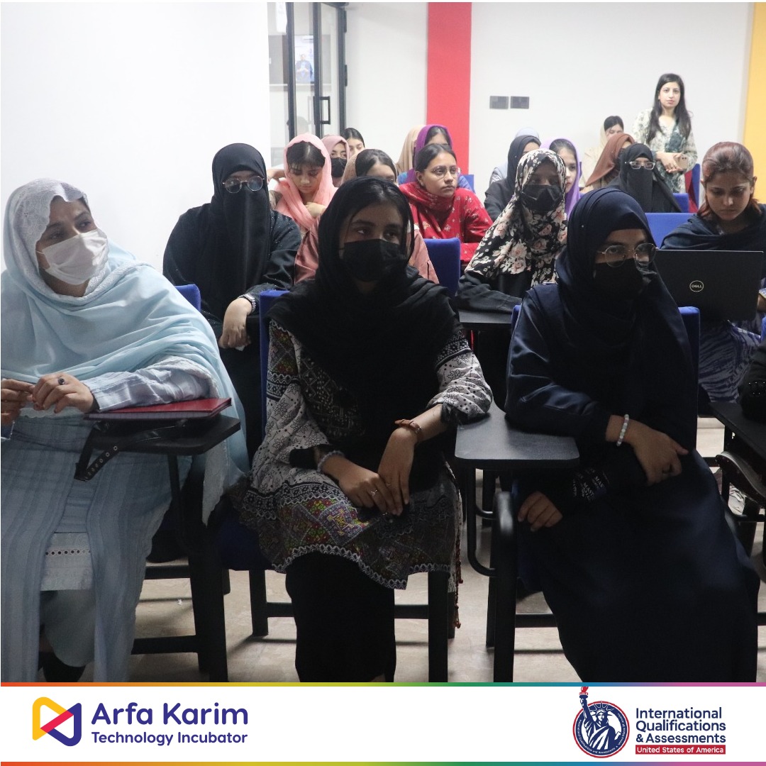 ArfaKarim_Tech's tweet photo. 𝐖𝐄𝐁 𝐃𝐄𝐕𝐄𝐋𝐎𝐏𝐌𝐄𝐍𝐓 𝐖𝐎𝐑𝐊𝐒𝐇𝐎𝐏 | 𝐀𝐊𝐓𝐈 𝐆𝐔𝐋𝐒𝐇𝐀𝐍-𝐄-𝐑𝐀𝐕𝐈 

Join our exciting Web Development Workshop and explore how modern websites are designed, coded, and launched.

APPLY:https://t.co/wsQk4oDELW
0321-1119651
#AKTI #WebDevelopment #CodingWorkshop https://t.co/UV3yNt2DDM
