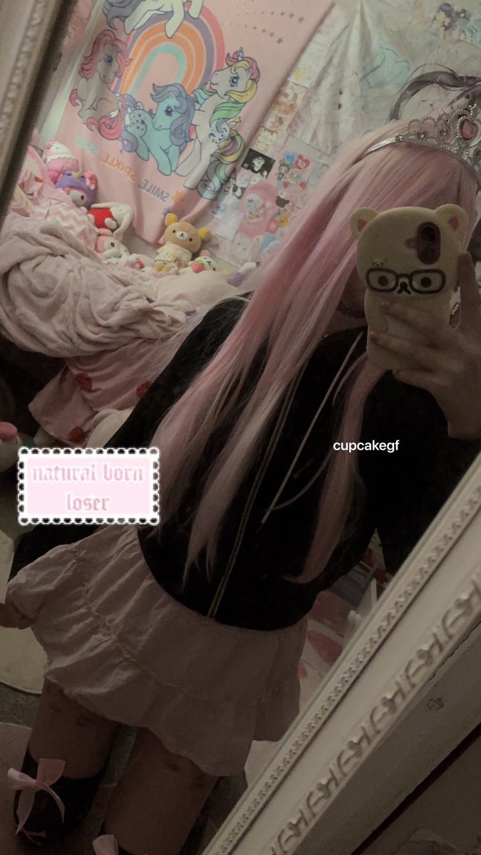 claraa (@cupcakedgf) on Twitter photo 