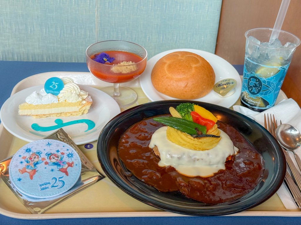 ズンの25周年スペシャルセット
レモネードのコースターも奇跡的にチデ🐿️🐿️