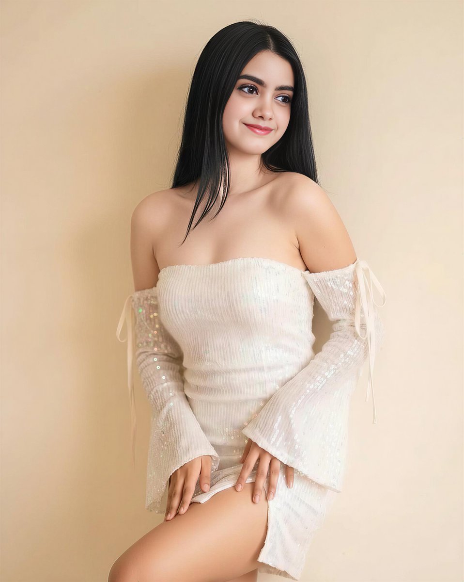 aleenasheikh90's tweet photo. New Dress, New Style, New Mood...😍🔥❤
Have a blessed Day Everyone 🥰
#BlessedDay #happymood #newdress #newstyle #dressdesign https://t.co/bwdRb31J2g