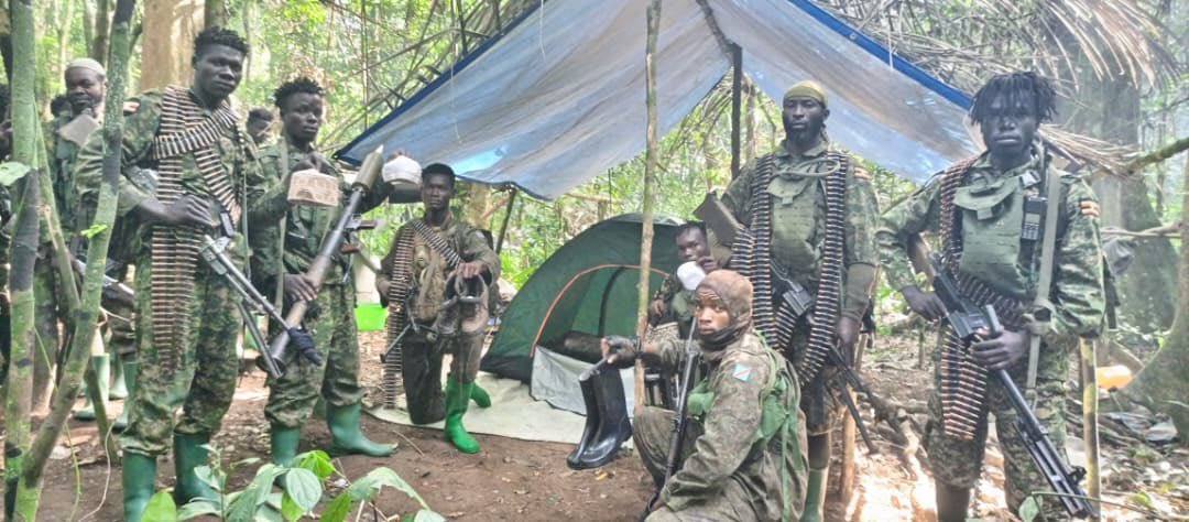 akwesiga23's tweet image. 🚨🚨BREAKING!!!: 

Joint UPDF &amp;amp; FARDC forces have rescued over 200 civilians from an ADF camp along River Epulu in eastern DRC. The camp was commanded by notorious ADF leader Ssebagala (aka Mzee Mayor). 
@MODVA_UPDF
@cdfupdf
#OperationShujaa #UPDF #FARDC #EndADF