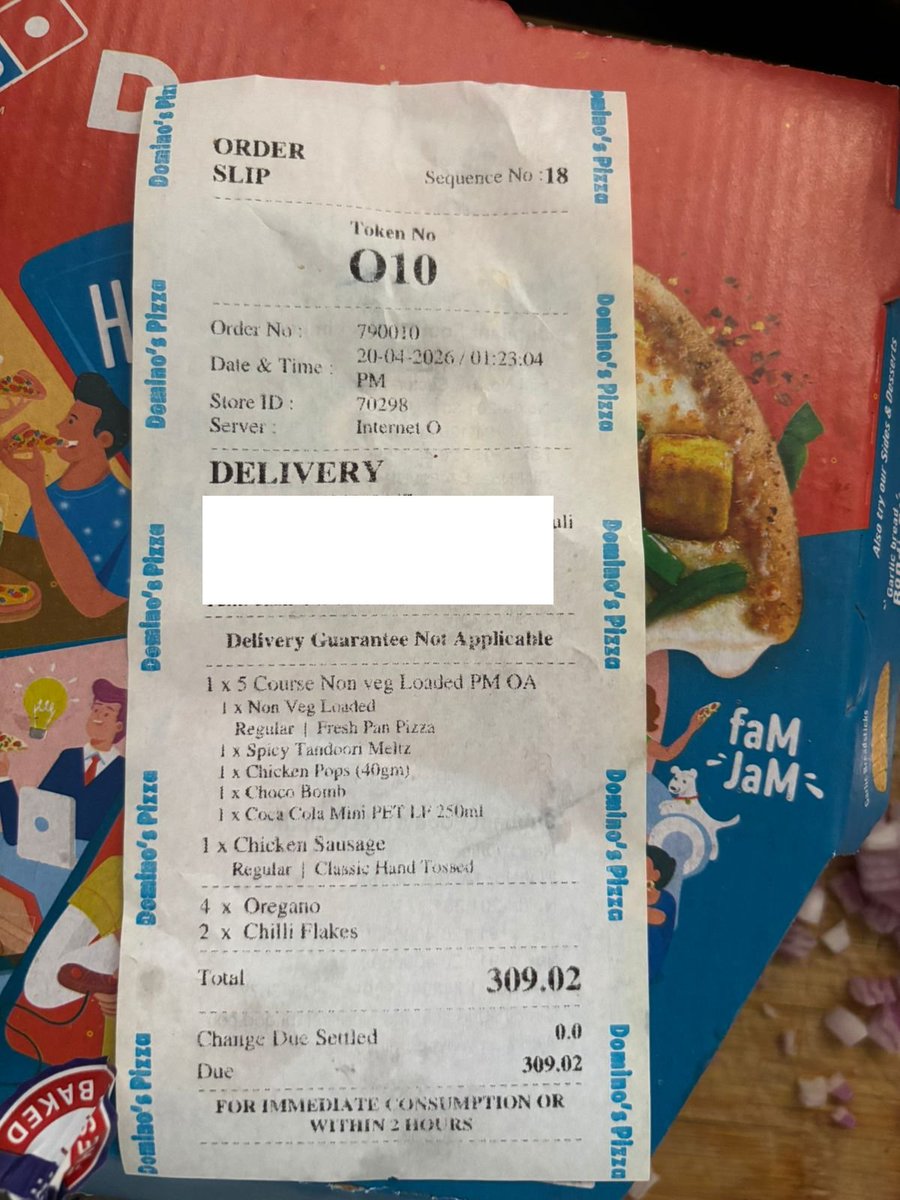 vishukolekar's tweet photo. Extremely poor experience with @dominos @dominos_india  today.
order:790010, St : 70298
Missing item in order
Delivery person asked for OTP before delivery
Shared personal GPay number (!!)
Later Unknown caller asked for my WhatsApp location.
Food quality was absolutely third clas https://t.co/P4I4Y4Dpi0