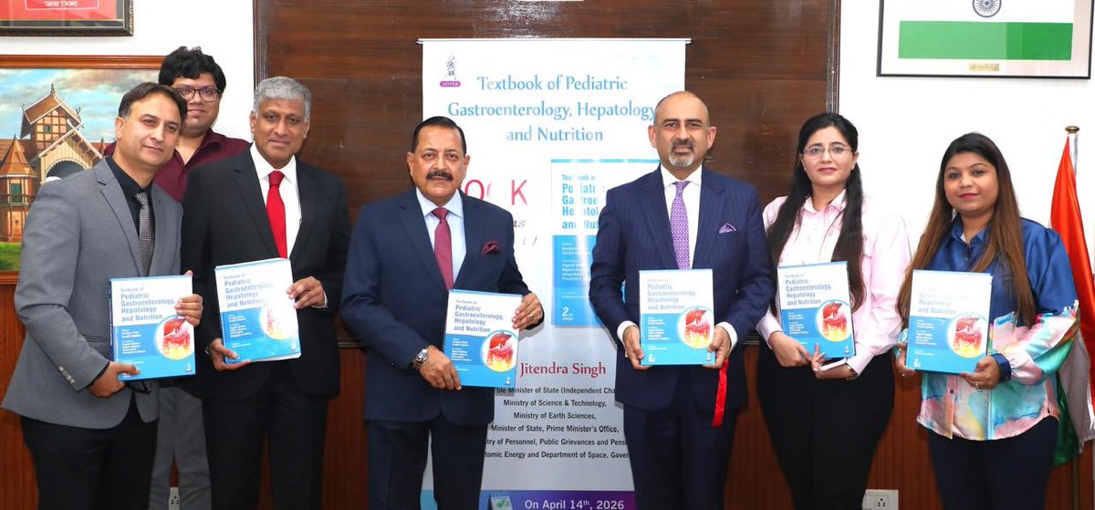 AnupamSibal's tweet photo. The 2nd Ed of Textbook of Ped Gastroenterology, Hepatology &amp; Nutrition was released by Dr. Jitendra Singh, Hon’ble Minister of Science &amp; Technology on 14th April.
Honoured to have served as an editor for this updated Ed.
https://t.co/tnUyxZVuAl
@DrJitendraSingh @JaypeeJournals https://t.co/U7ORbQdQRZ