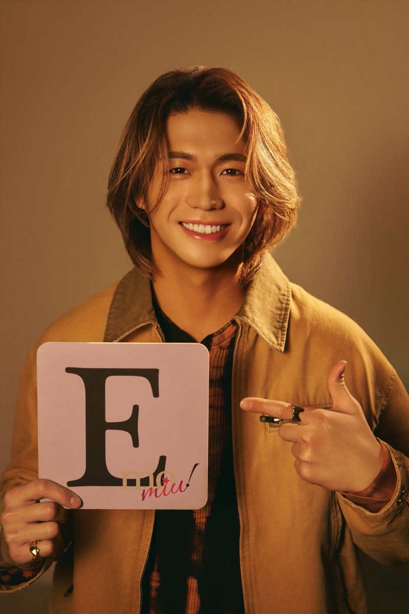 Emo!miu／エモミュー tweet media