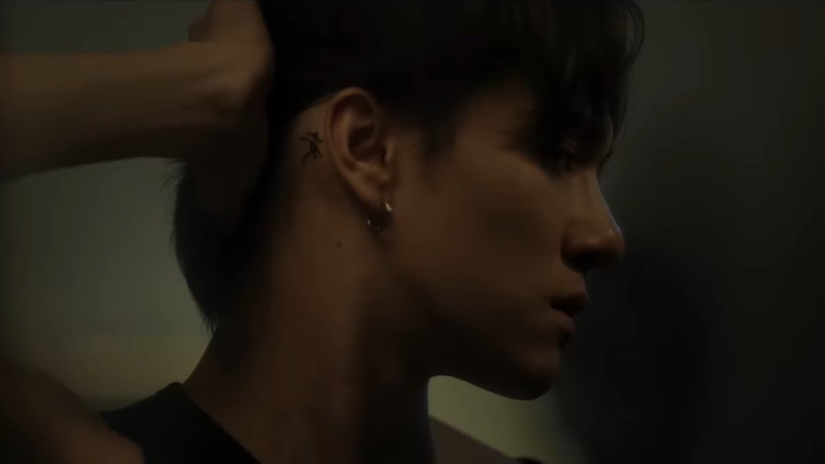 สกายนานิ โชว์ศักยภาพทางการแสดงสะกดทุกสายตา! ประชันอารมณ์เดือดในตัวอย่างซีรีส์เรื่องใหม่ #WUTheSeries จ่อคิวออนแอร์ 5 พฤษภาคมนี้

📺 youtu.be/qhpoAXx-dso?si…

ติดตามชม “WU อู” ทุกวันอังคาร เวลา 20:30 น. ทางช่อง GMM25
รับชมย้อนหลังที่แรกได้ที่ VIU เวลา 21:30 น.