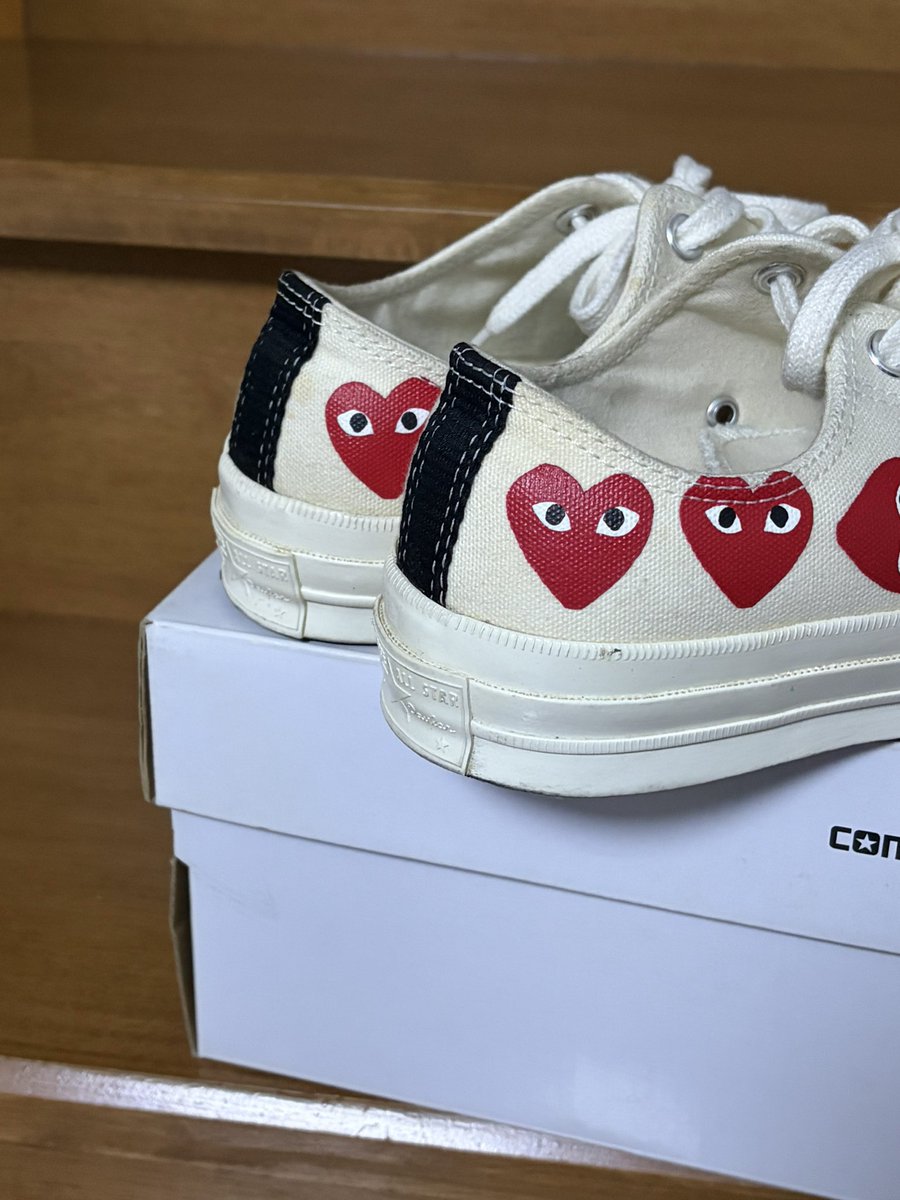 uujinyoung's tweet image. ขาย #Converse x play comme 💙

ปล่อย 600
แท้แน่นอนค่ะ 📌📌

มีตำหนิเป็นรอยกาว / ขอบอ้า เก็บไว้นานแล้ว
ต้องเอาไปติดกาวใส่ได้อีกนานค่ะ 🫶🏼
Size 39-40 ค่ะ 

#รองเท้ามือสอง #รองเท้ามือ2 #ส่งต่อรองเท้า #ส่งต่อรองเท้ามือสอง #ส่งต่อconverse #converseมือสอง #ส่งต่อเสื้อผ้ามือสอง