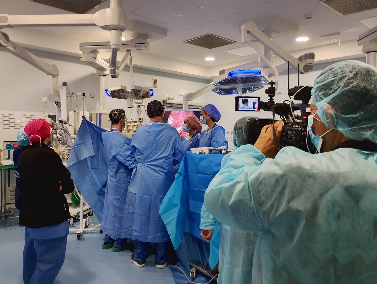 Los privilegios de este oficio. Mañana lo veréis en <a href="/adirecto/">Andalucía Directo ❎</a> <a href="/HUReinaSofia/">Hospital Universitario Reina Sofía</a> en su #50aniversario #Agradecidos❤️🌹