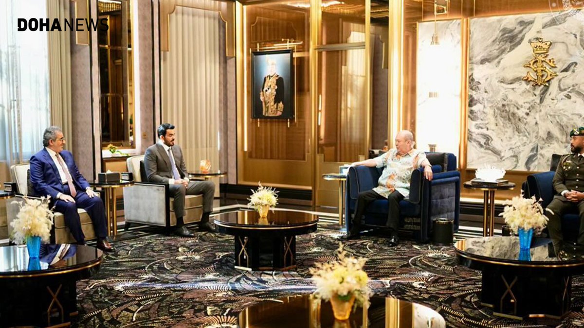 dohanews's tweet image. Sheikh @JoaanBinHamad Al Thani, President of the Olympic Council of Asia [@AsianGamesOCA] and President of the #Qatar Olympic Committee, was received by Sultan Ibrahim Sultan Iskandar, King of #Malaysia, on Sunday at Astana Bukit Tunku in #KualaLumpur. According to Malaysia’s