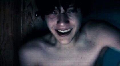 yxoievil's tweet image. When bro wants to cut with me #goals