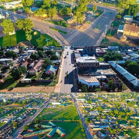 GideonSsekidde's tweet image. Gulu City is looking great.Big shootout to the @GovUganda for stepping up to fix the city. One in a million, Now they're fixing @Parliament_Ug .Truly serving the people. Expect great things.#GoldenPosts  @Gulu_CityUG #LeadershipInAction @GovUganda