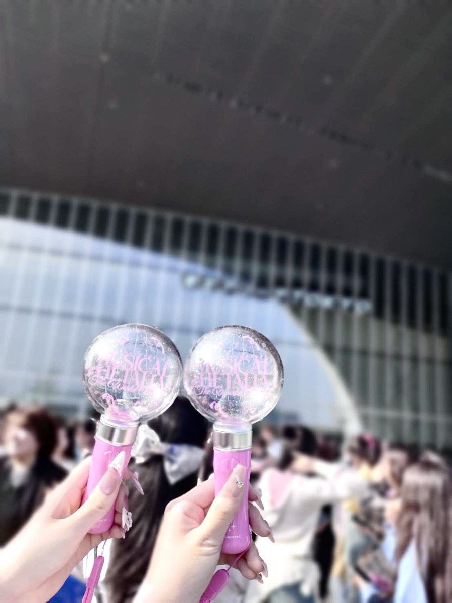 萌萌にゃんこ tweet media