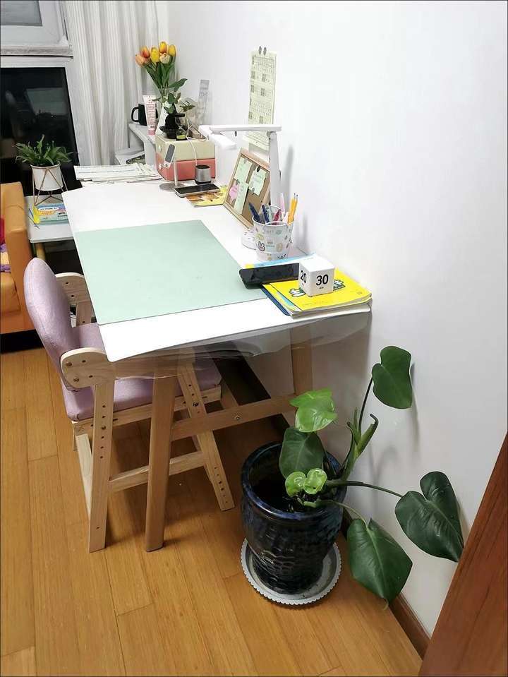 Cozy Sunday with my favorite people—baking messy cookies, laughing till our sides hurt, and forgetting the world for a little while.  #FamilyTime #SundayVibes