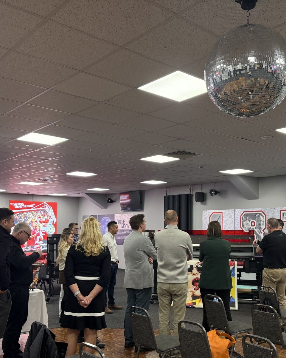 HybridServices's tweet image. Last week flew by 👀

We officially launched the Mimaki UJ330H-160 Hybrid UV Printer with customers and resellers at Crewe Alexandra’s Mornflake Stadium.

Interested? Book a demo 👉 buff.ly/KsAKSZz

#Mimaki #Print #PrintIndustry #UK #CreweAlex