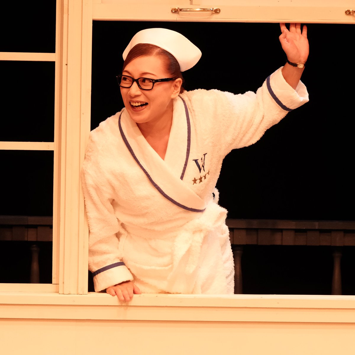 ここで、劇団NLTでの近年の泉関さん出演作品を振り返り✨
左から順に、
#NLTロストインヨンカーズ
#六月のクリスマス
#NLTアウトオブオーダー
でのお写真です
皆様、ぜひお見知りおきください☺