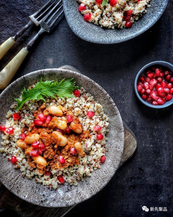 kissimajaiteh's tweet image. "Swap junk for joy!  Grilled chicken + roasted veggies + quinoa bowl: 30g protein, fiber-packed, zero refined sugars. Fuel your day, shed extra pounds—simple, satisfying, sustainable. #CleanEating #FatLossMeal"