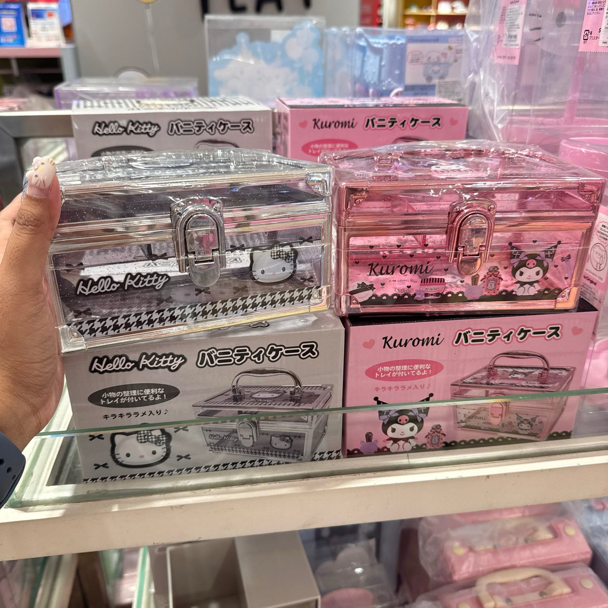 youngrubhiw's tweet image. 📍Sanrio

#รับหิ้ว

กล่องเก็บของ น่ารักมากด😍
— kitty, kuromi

ราคา 695.-

✨ค่าหิ้ว 20.-/ชิ้น
📮ค่าส่ง 40.-

สนใจเดมน้าา
#ตลาดนัดsanrio #sanrio #HelloKitty #kuromi #รับหิ้วsanrio