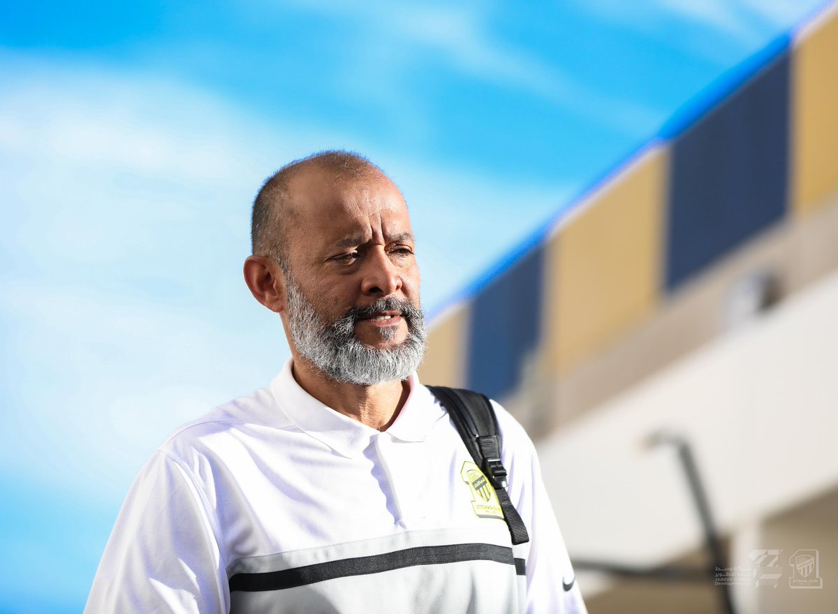 عزيز tweet media