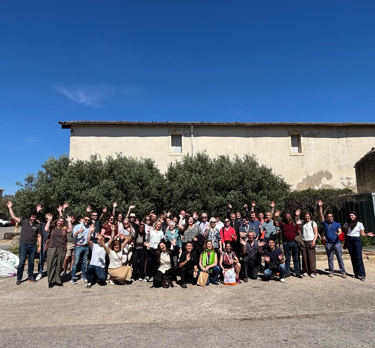AgFuturaMKD's tweet image. 📢 @HORIZONCODECS policy meeting, 19 May 👉 tinyurl.com/2253caor

#DigitalAgriculture #EUGreenDeal #CAP #AgTech #Policy #Sustainability #CODECS #EU

Meanwhile...

CORDIALL: G.Brunori highlighted digital tools &amp;amp; #LivingLabs .

NEXT STOP: Brussels (15–16 Sept)