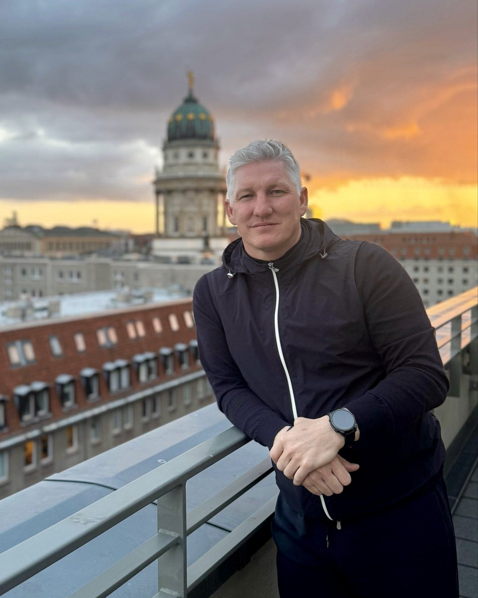 BSchweinsteiger's tweet image. Good energy in a great city, greetings from Berlin ✌️#tb