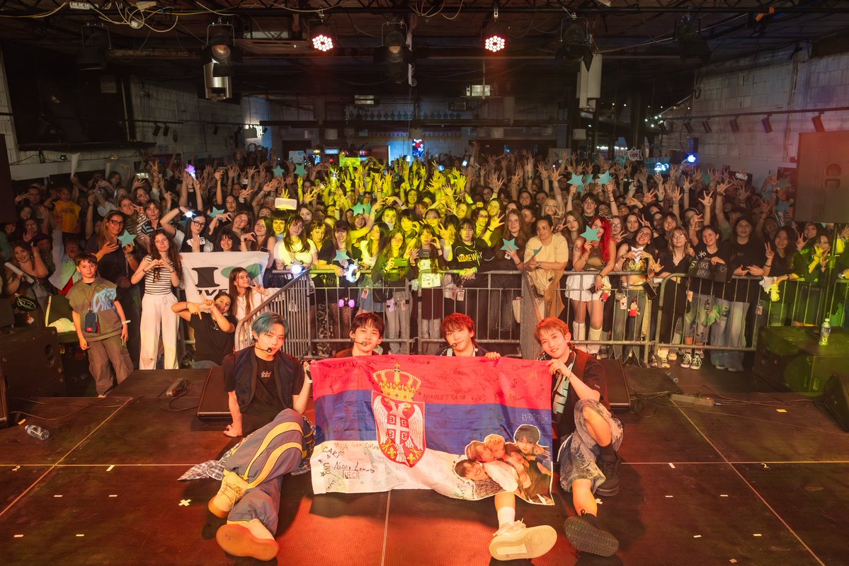 [📸] 260419@ 1VERSE EUROPEAN Tour 2026 <Shattered> 
Belgrade

Serbian 5TARZ thanks so much for coming to the first ever kpop show in Serbia!! It’s a huge honor! Волим те 🇷🇸🩵🌟

#1VERSE #유니버스