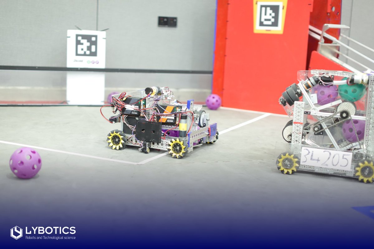lybotics's tweet photo. بين الفرق، وعلى أرض ساحة التحدي في #تصفيات_بنغازي 🚀✨

نشارككم تفاصيل المنافسة، الفرق، والمتطوعين ضمن تصفيات موسم 2025/2026 من تحدي الفيرست للتكنولوجيا ليبيا.

مشاهد توثّق التجربة من داخلها، كما عاشتها الفرق خلال أيام المنافسات.
-
#ليبوتكس – معًا من أجل ليبيا أفضل https://t.co/f0p3k9TSHn