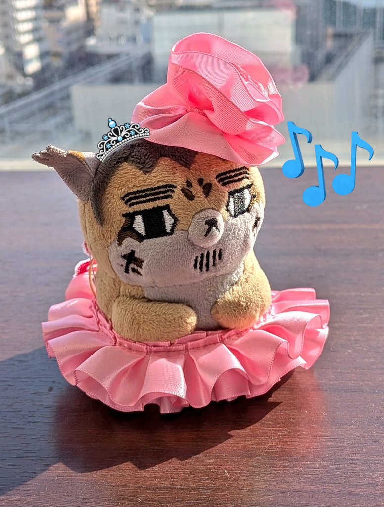 おテイ tweet media