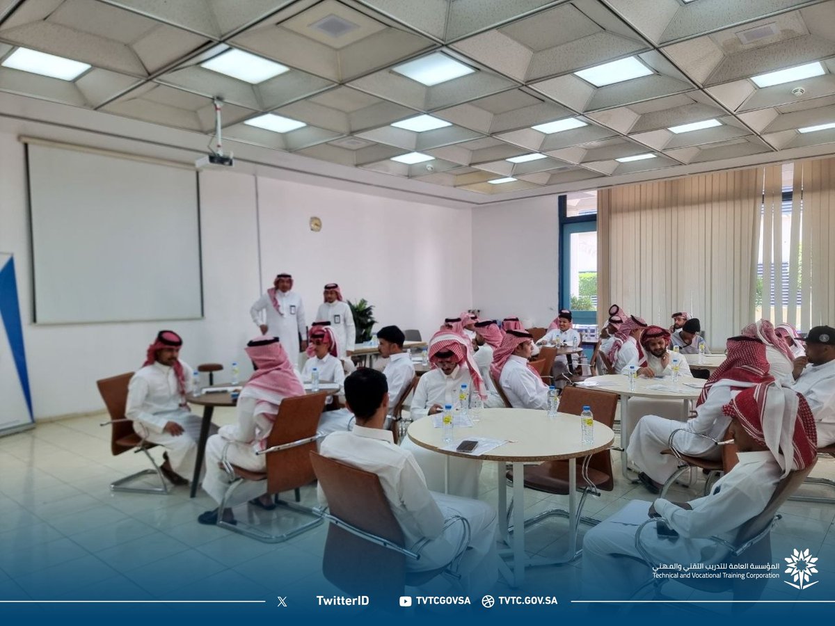 المعهد الصناعي الثانوي بالطائف tweet media