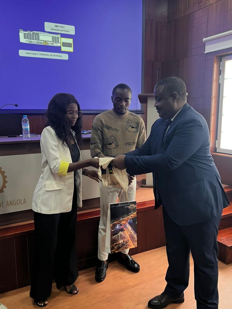 Banco Nacional de Angola tweet media