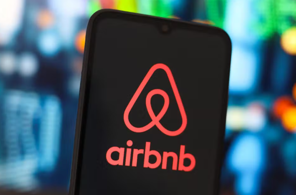 LInforme_'s tweet image. 💰Airbnb commence à payer (un peu) d’impôts en France

La filiale française a déclaré un chiffre d’affaires et des bénéfices en hausse. Mais ceux-ci sont toujours très loin de la réalité. #Rediff

▶️l.linforme.com/3pd3272y?utm_s…