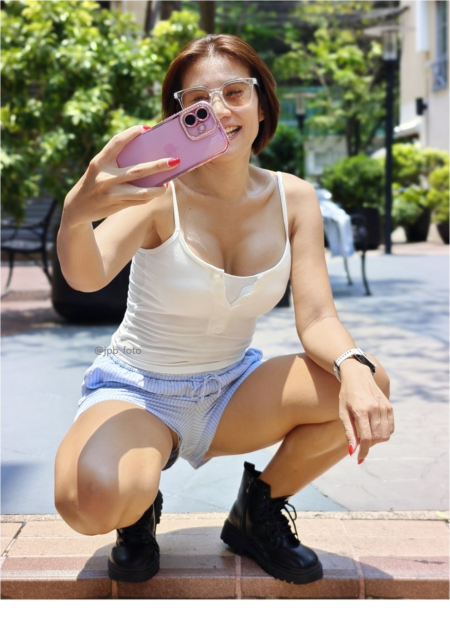 jpb_foto's tweet image. Sunny days, good vibes only, shot on Vivo ☀️
#CasualStyle #PositiveMood #SummerEnergy
@aui_kumjing ✨📸