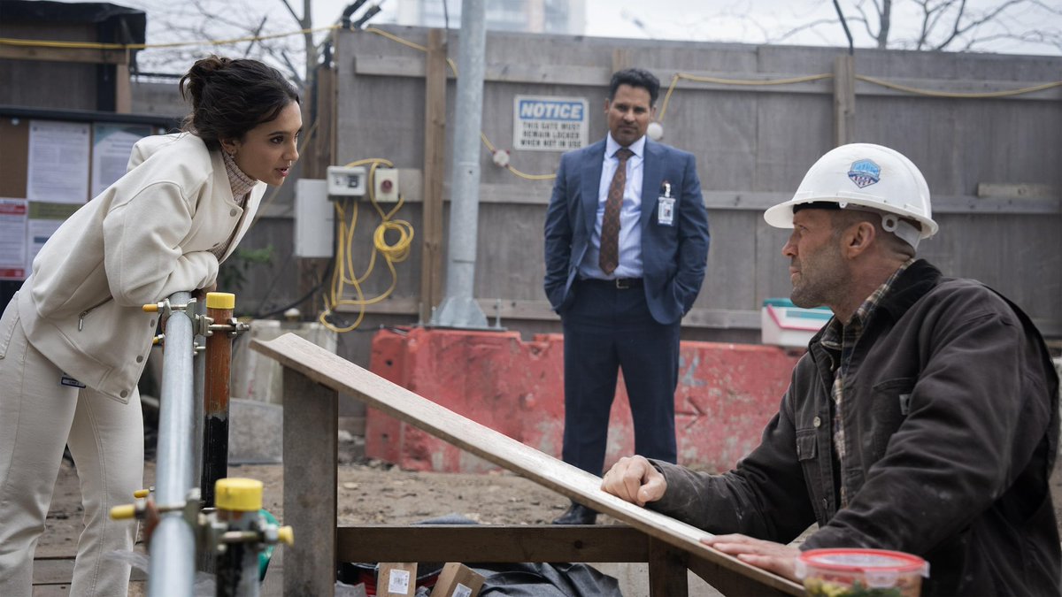 _movie_a's tweet image. 『#A WORKING MAN / #ワーキングマン』
ステイサムさんは観ててスッキリするし、絶対に勝つって分かってるけどこれで良い!！🔥
元特殊部隊員のレヴォンは現場監督として平凡な日常を送っていたがある日上司の娘が誘拐され、人身売買をする凶悪組織に立ち向かう話。
ステイサムさんはやっぱ観ないとね~