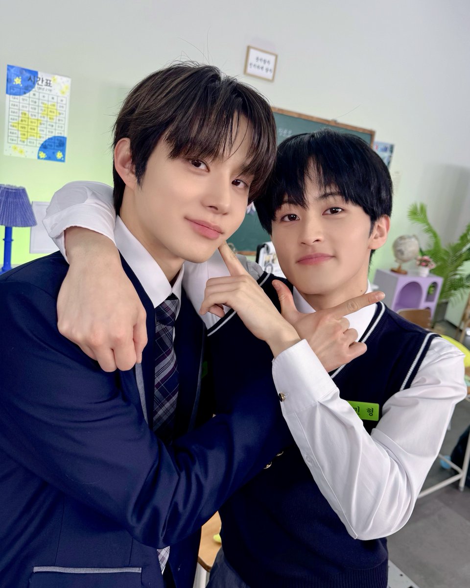 JUNGWOO. tweet media