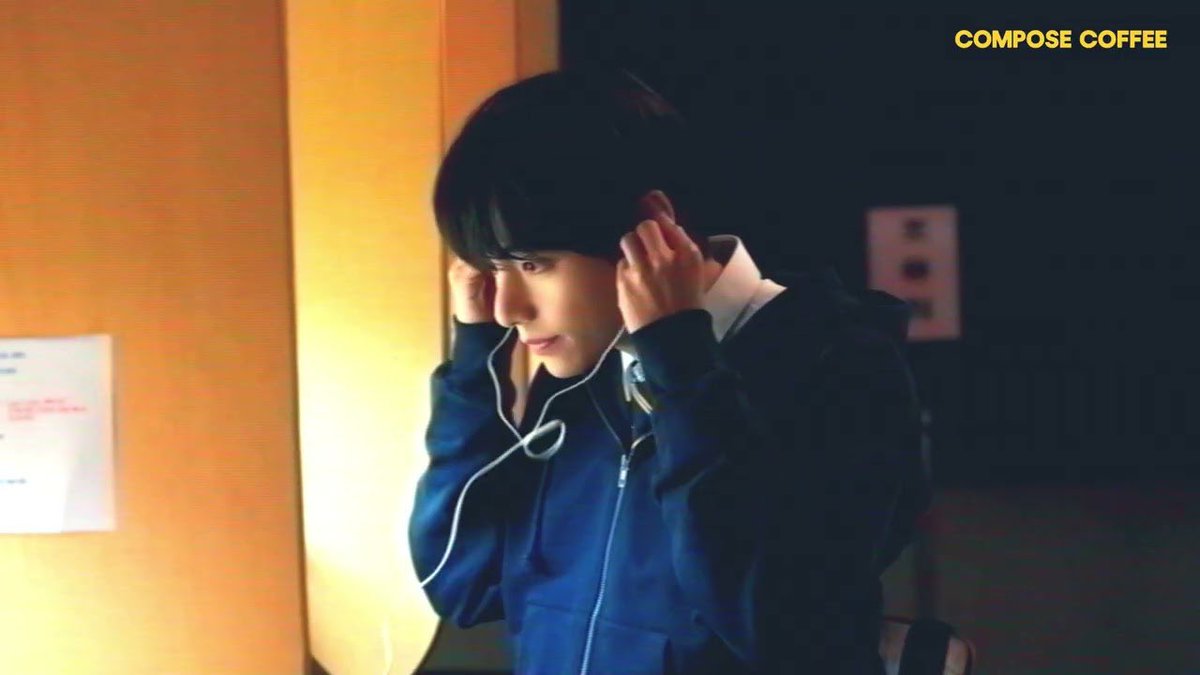 BTS V THAILAND tweet media