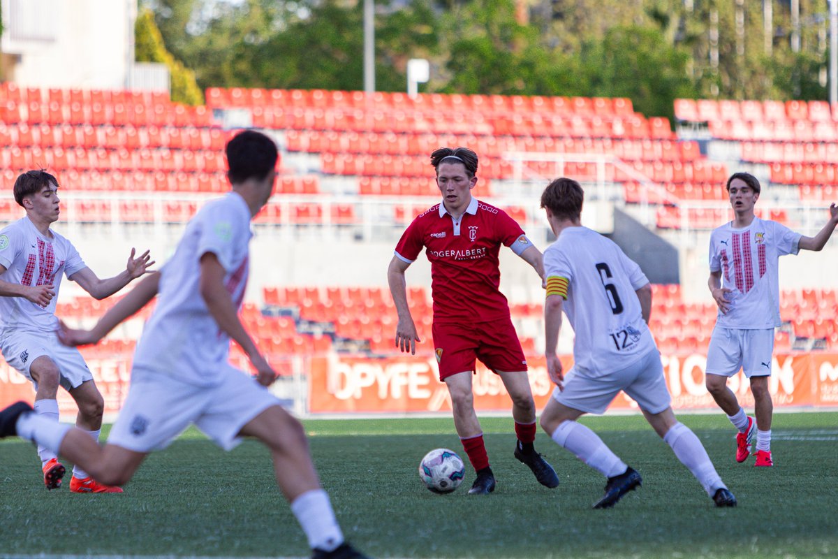 TerrassaFC's tweet photo. 🔴 Derrota per la mínima del Juvenil 🅰️ #terrassista contra el #CEManresa (1️⃣-2️⃣) a l'Estadi Olímpic de #Terrassa

🙌 AMUNT #TERRASSA! 🙌 https://t.co/n5JJHxcpmZ